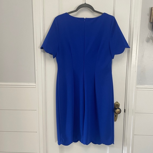 Glamour Dress - Picture 9 of 9